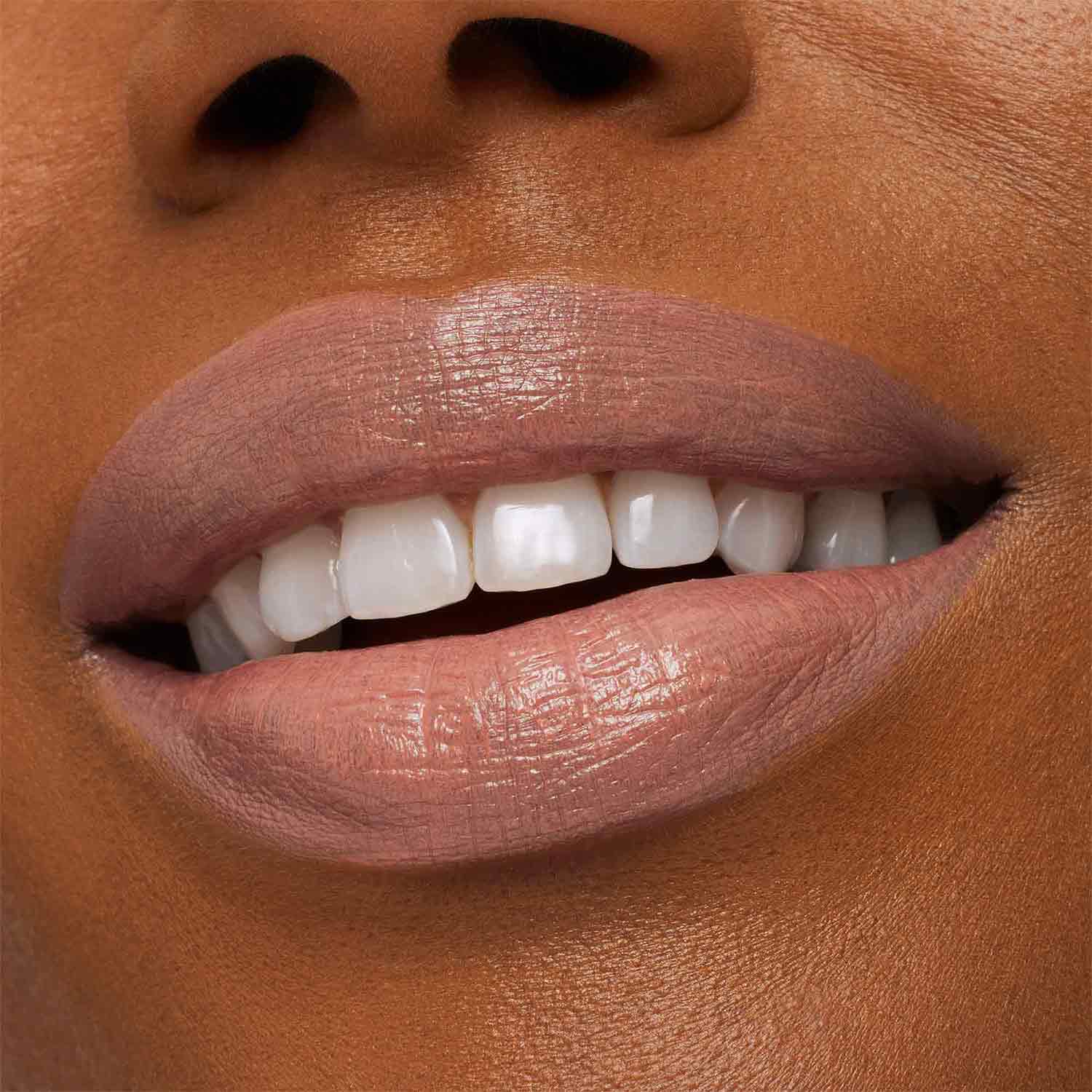 MACXIMAL SLEEK SATIN (LABIAL SATINADO)